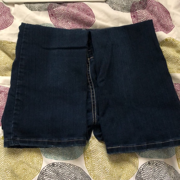 Wranglers - Picture 5 of 6